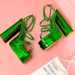 BRATZ 🪩💚Style Chunky Platform Heels | 6